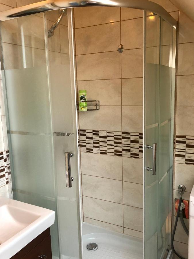 Savelij Apartman *